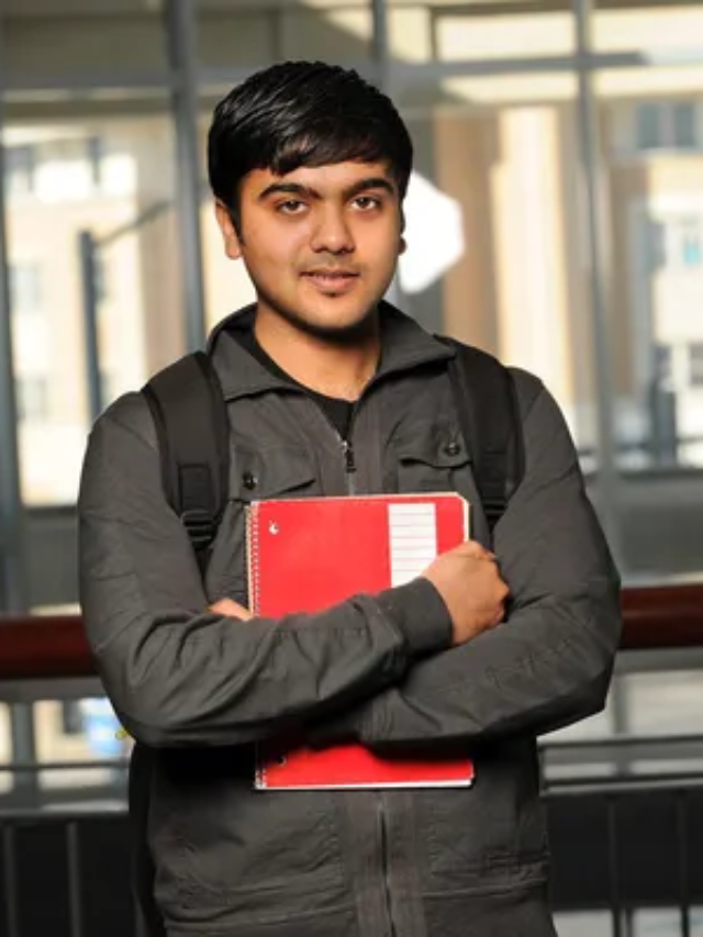 Is it worth it to drop a year for the JEE?