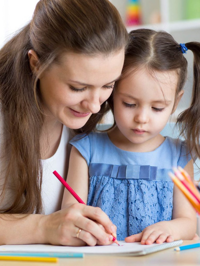 इन 6 तरीकों से छोटे बच्चों को आसानी से लिखना सिखाएं
