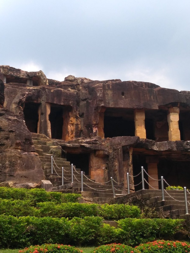 10 Most Famous And Ancient Caves In India