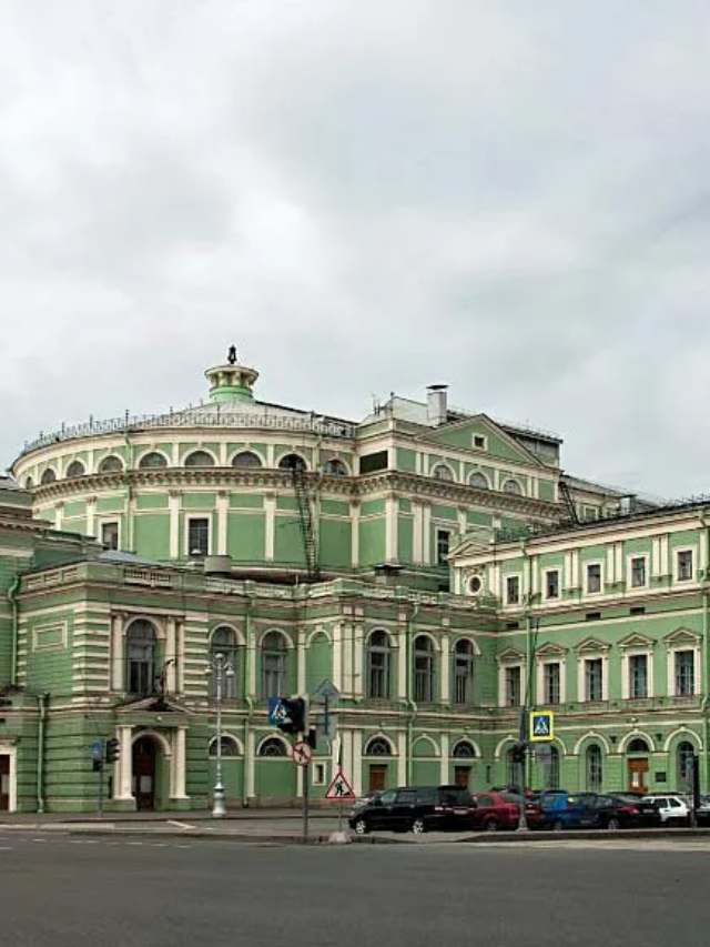 Top 10 Opera Houses in the World