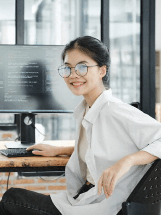 BSC IT vs BSC CS: What Pays More in 2024